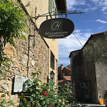 La Casa Dei Nonni Castelbianco Acomodação com café da manhã Colletta Exterior foto