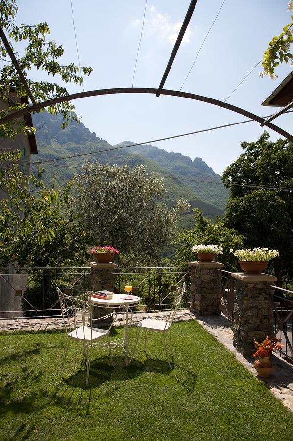 La Casa Dei Nonni Castelbianco Acomodação com café da manhã Colletta Exterior foto